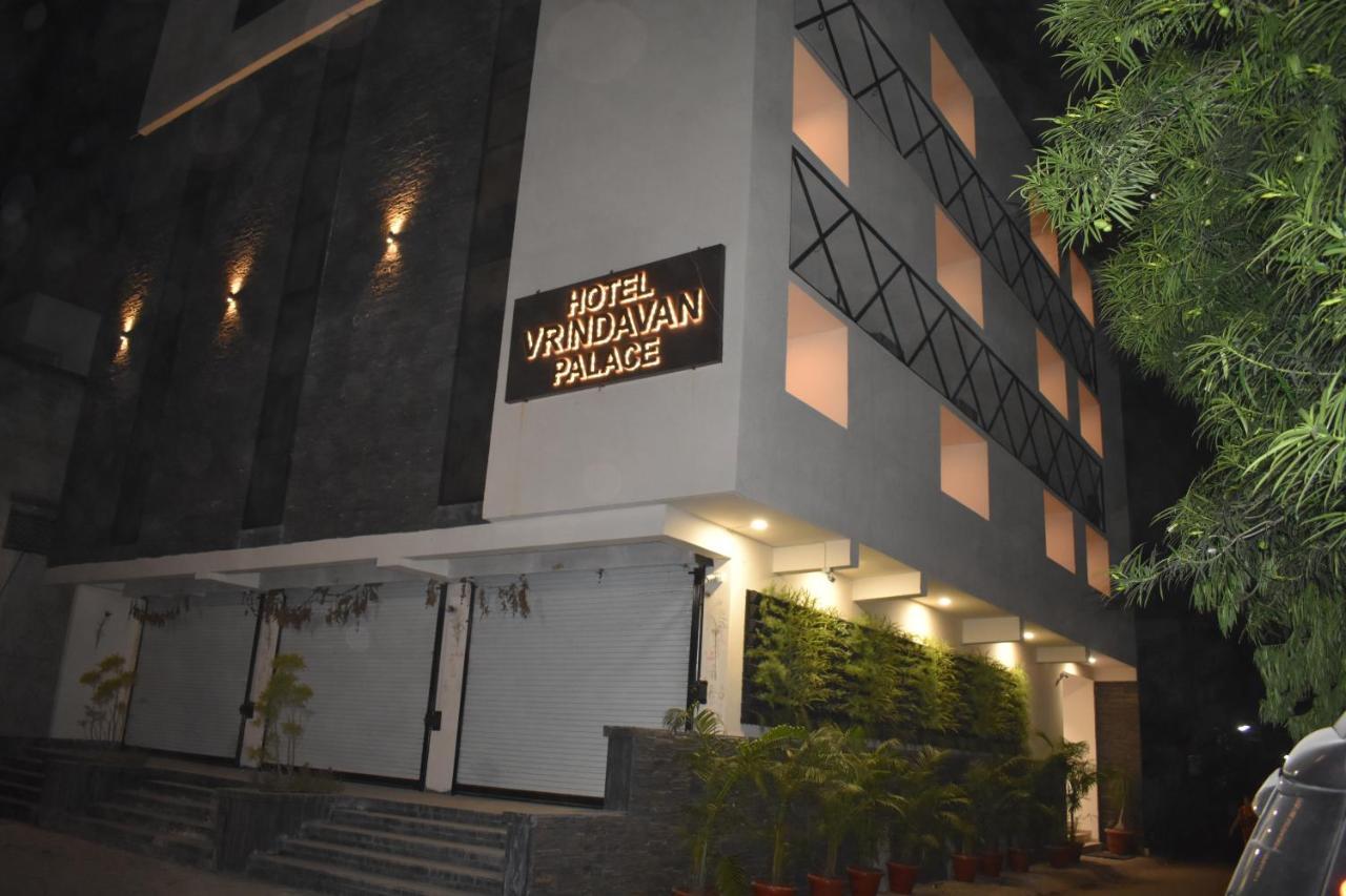Hotel Vrindavan Palace Індаур Екстер'єр фото