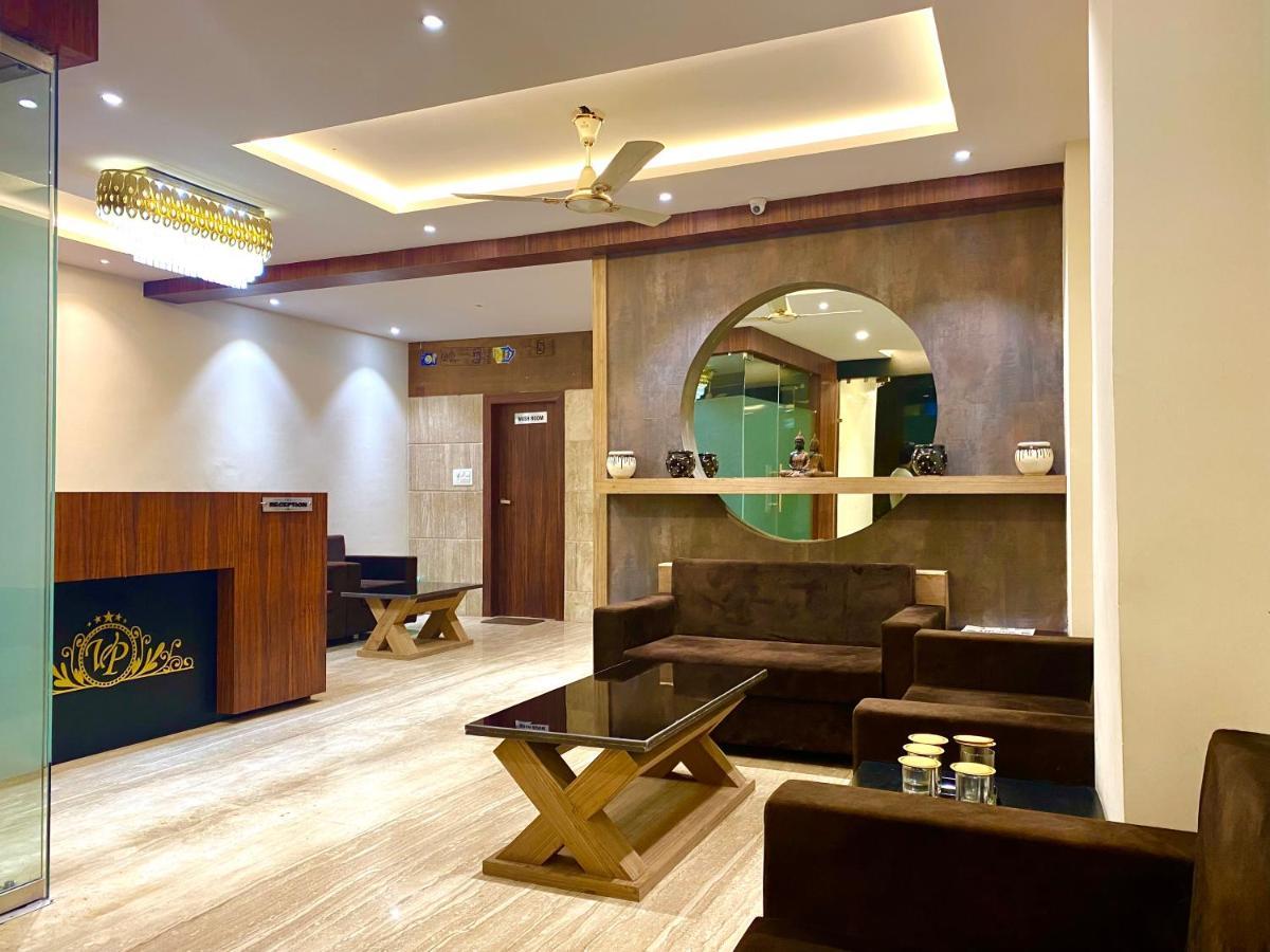 Hotel Vrindavan Palace Індаур Екстер'єр фото