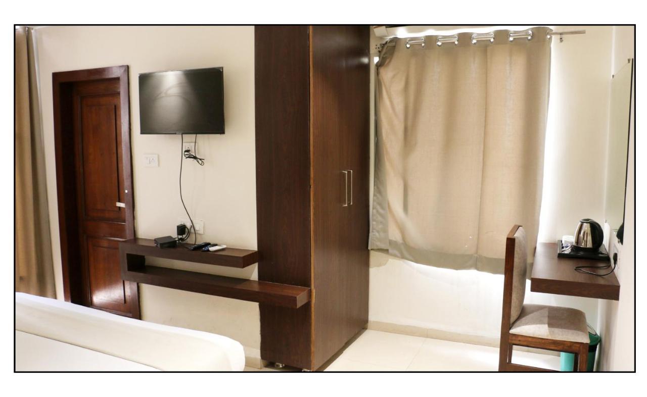 Hotel Vrindavan Palace Індаур Екстер'єр фото